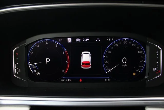 2025 Volkswagen Taos SEL - Photo 15