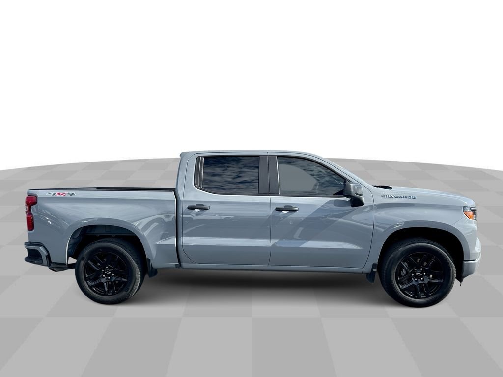 Used 2024 Gray Chevrolet Custom image 23