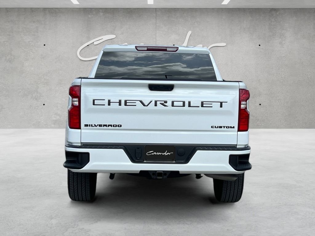 Used 2025 White Chevrolet Custom image 15