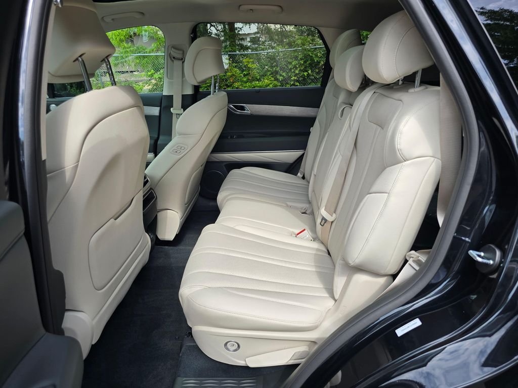 New 2026 Black Genesis 2.5T SELECT image 16