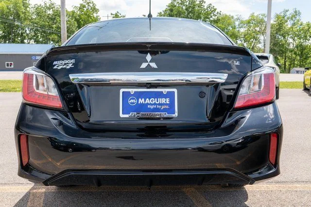Used 2024  Mitsubishi SE image 7