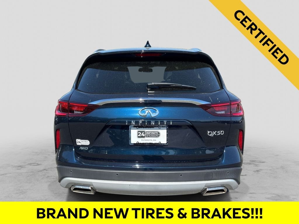 Certified Used 2022 Blue INFINITI LUXE image 4