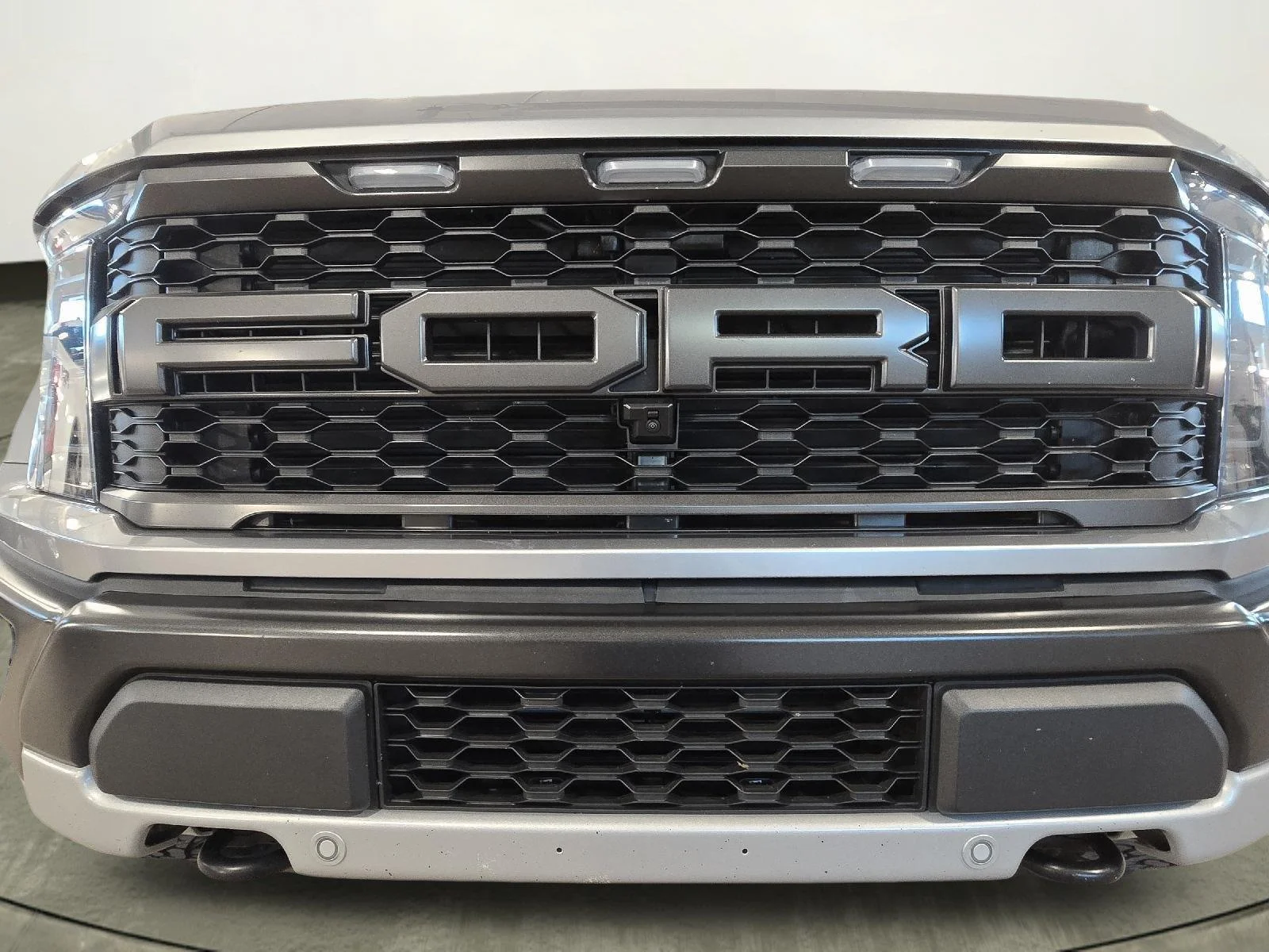 Used 2023 Iconic Silver Ford Raptor image 58