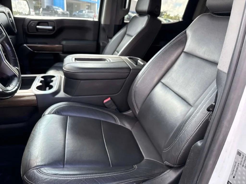 Used 2019 Beige Chevrolet RST image 24