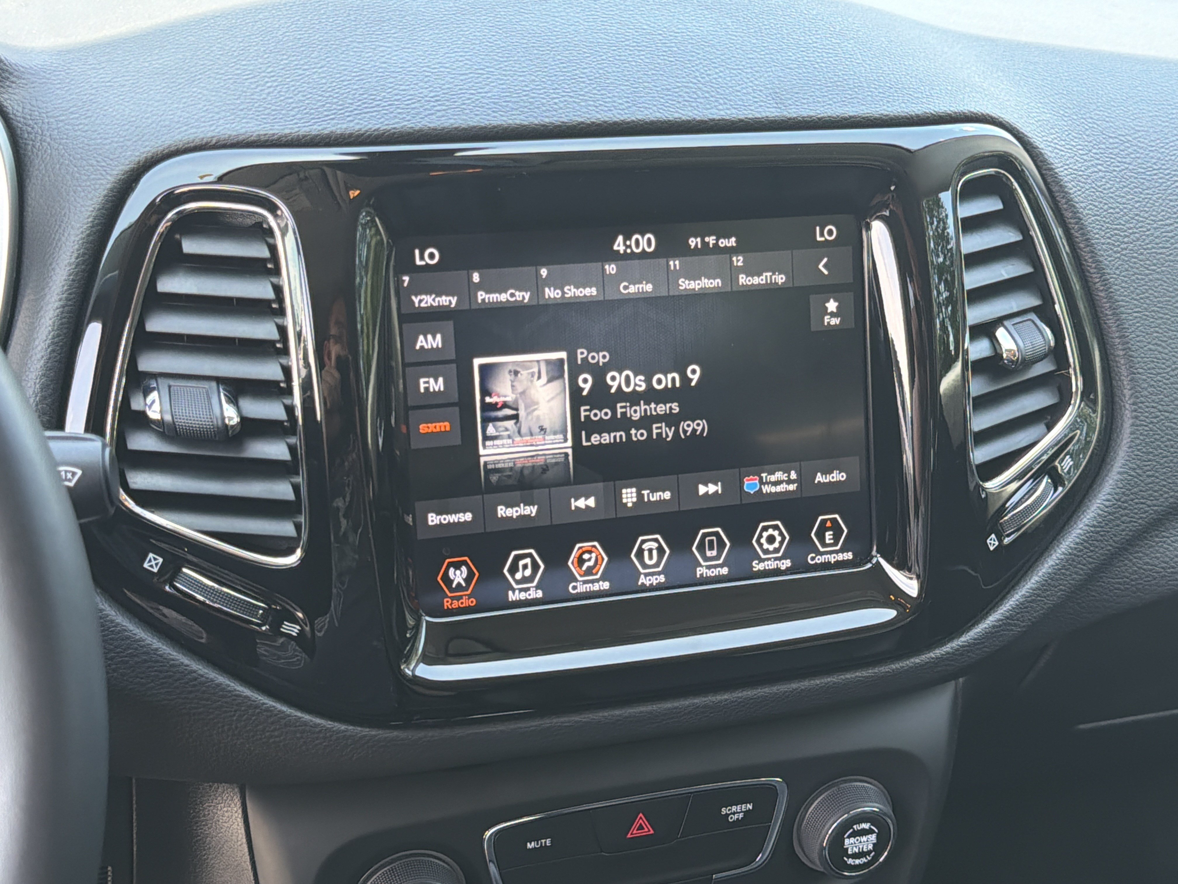 Used 2019 White Clearcoat Jeep Limited image 33