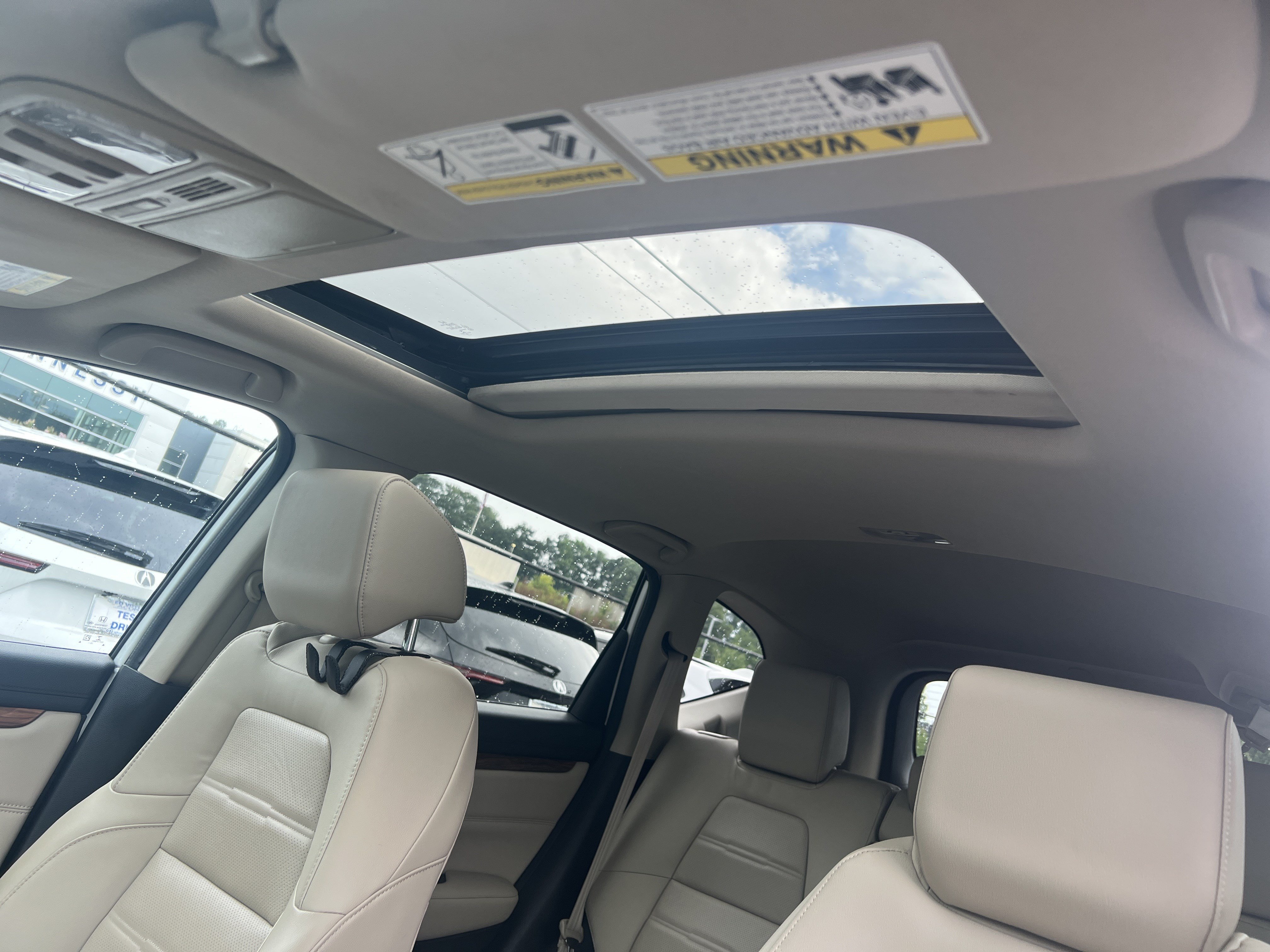 Used 2019 Platinum White Pearl Honda Touring image 10