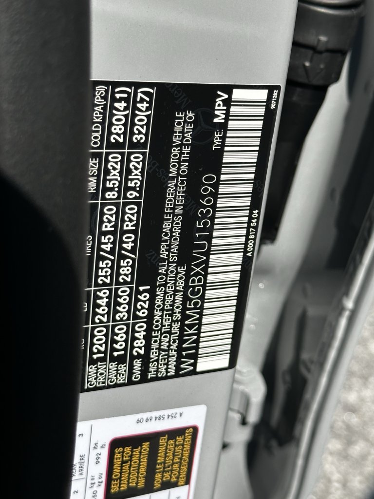 New 2027 MANUFAKTUR Alpine Grey Mercedes-Benz GLC 350e image 72