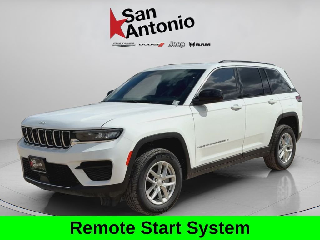 New 2025 White Jeep Laredo X image 7