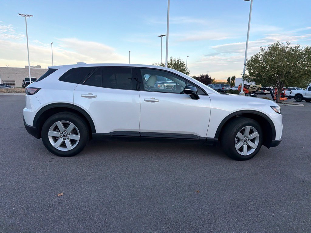 Used 2024 White Honda EX image 5