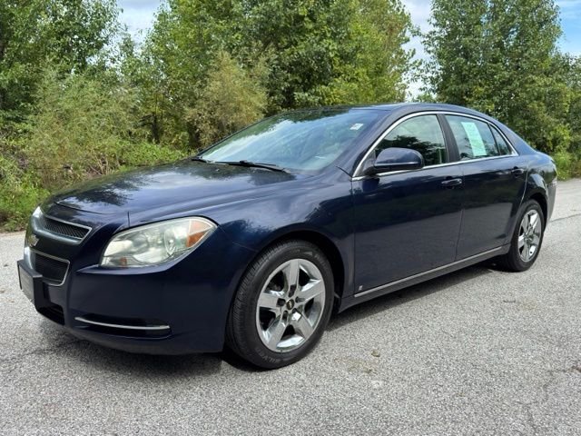 Used 2009 Imperial Blue Metallic Chevrolet LT image 1
