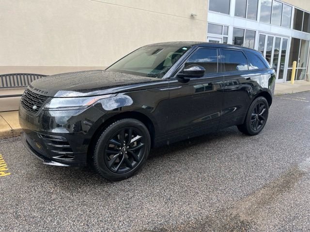 Certified Used 2024 Santorini Black Metallic Land Rover Dynamic SE image 1