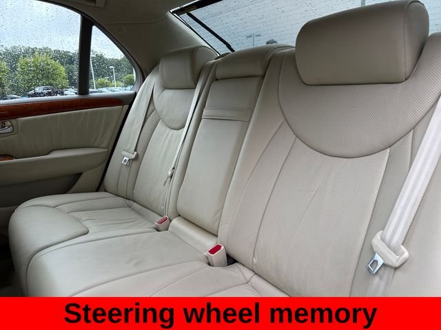 Used 2004 Silver Lexus 430 image 21