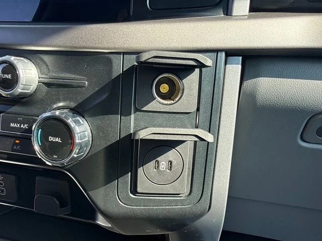 2025 Ford F-150 XLT - Photo 28