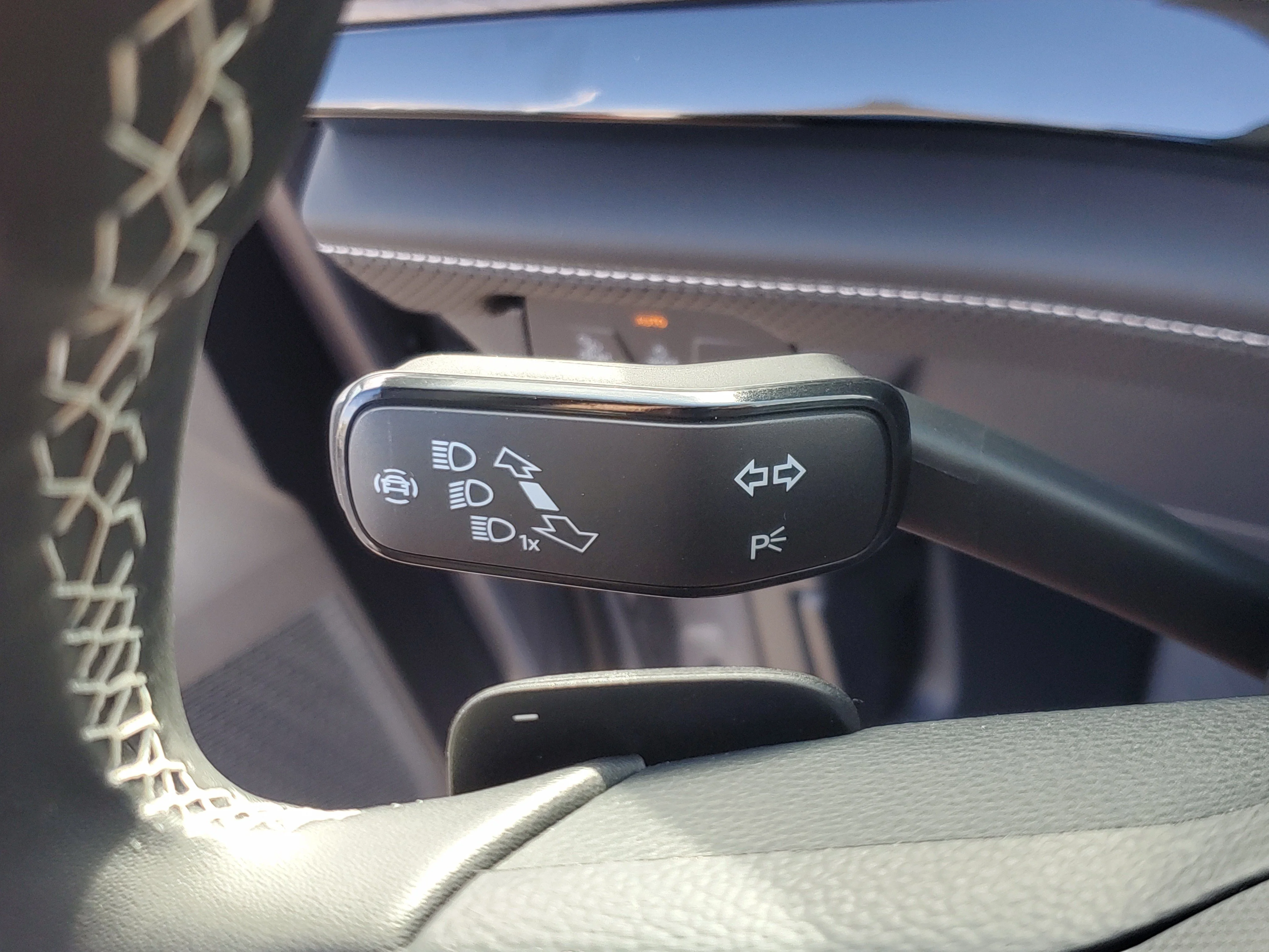 New 2026 Silver Volkswagen 2.0T SE image 28