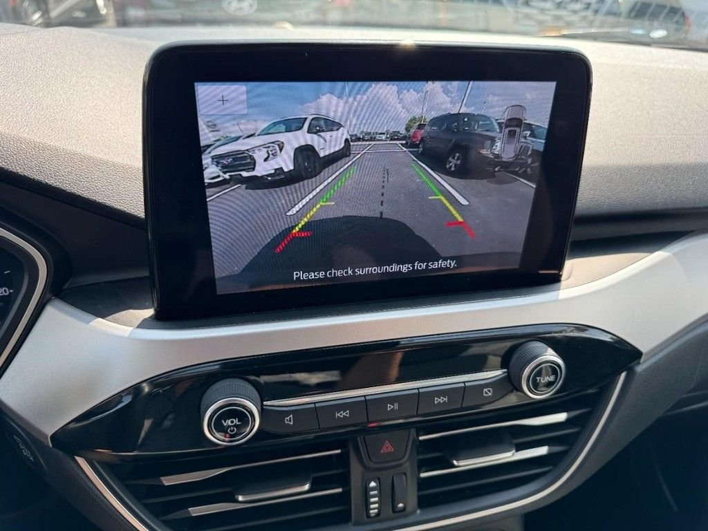 Used 2020 Gray Ford SE image 20