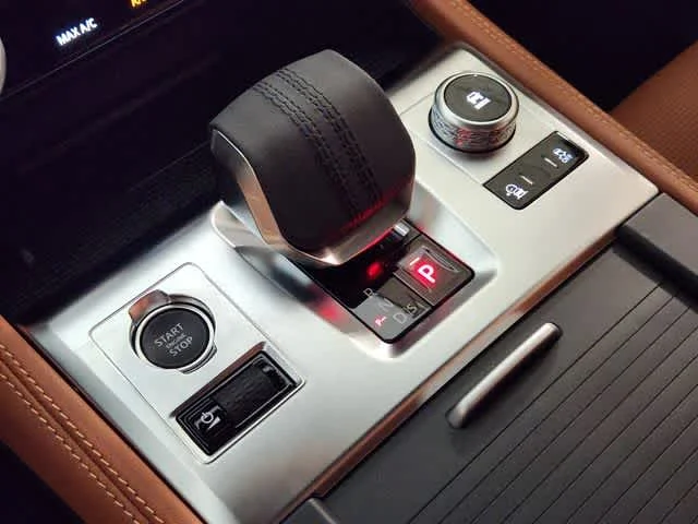 2026 Jaguar F-Pace R-Dynamic S - Photo 33
