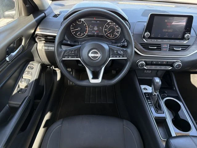 Used 2024 Red Nissan 2.5 SV image 13