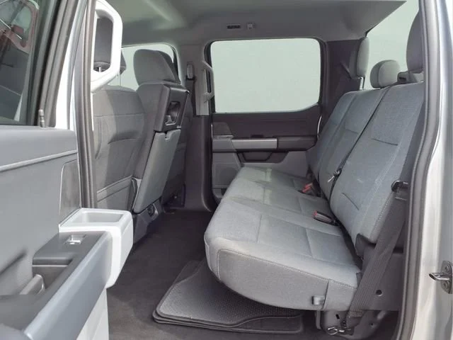 Used 2025  Ford Y image 17
