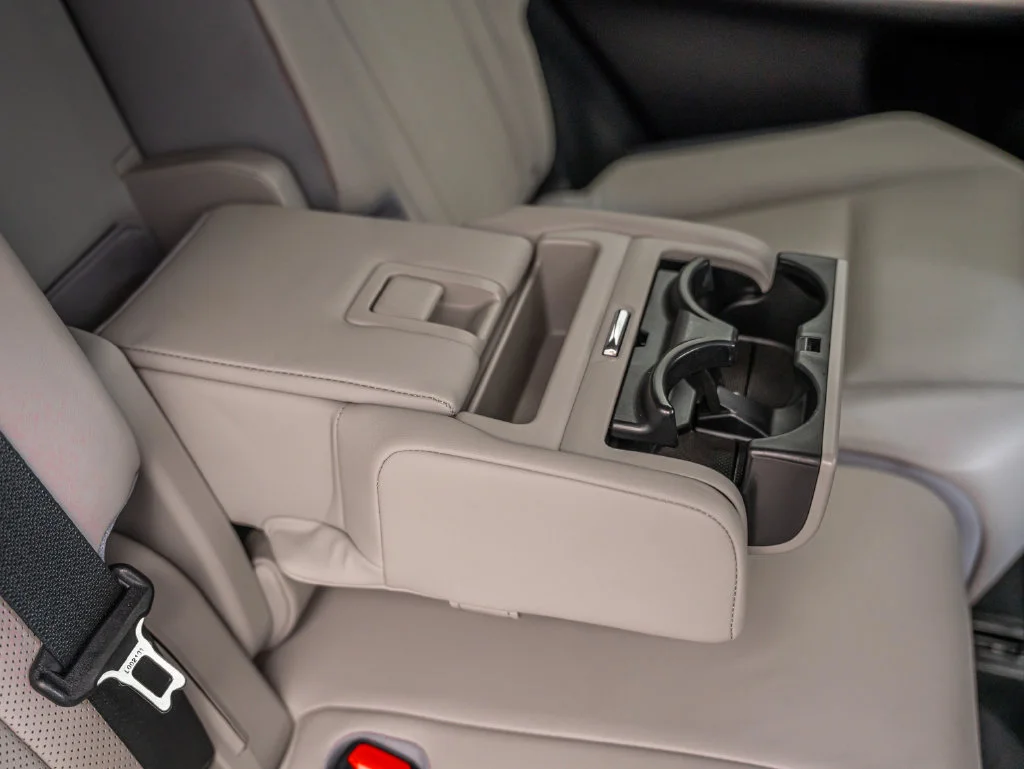 Used 2019 Eminent White Pearl Lexus 350L image 45