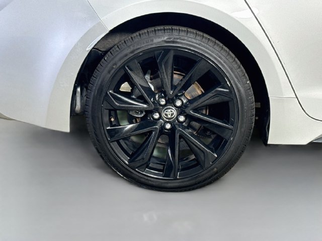 Used 2022 Classic Silver Metallic Toyota SE Nightshade image 29