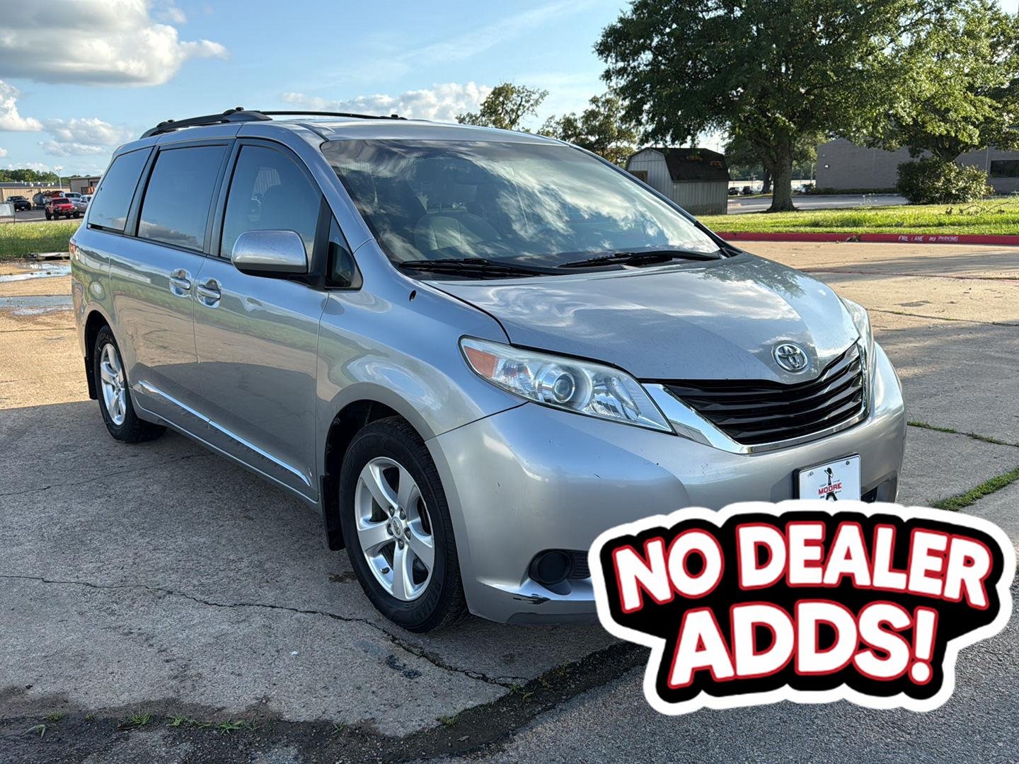 2012 Toyota Sienna LE V6 7-Passenger Access Seat's photo