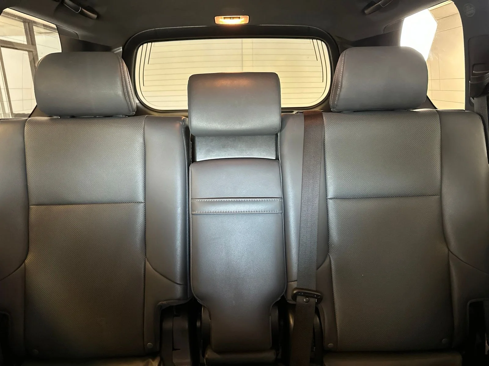 Used 2022  Lexus 460 image 27