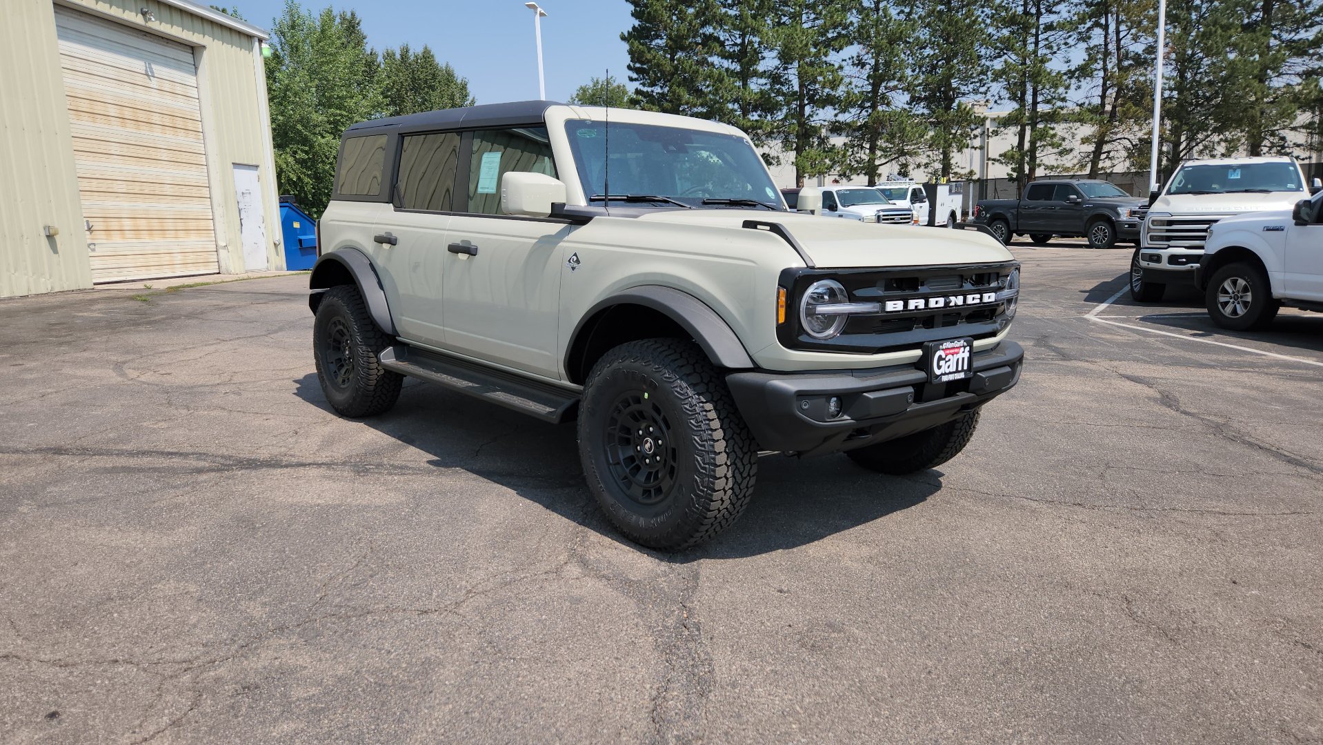New 2026 Desert Sand Ford Outer Banks image 9