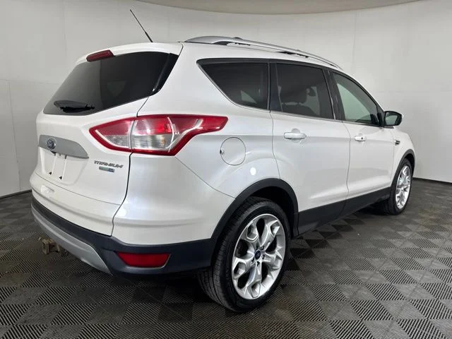 Used 2016 White Platinum Clearcoat Metallic Ford Titanium image 3