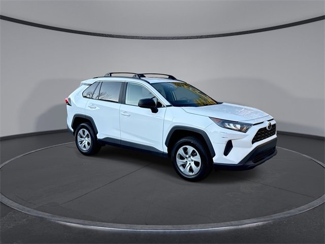 2021 Toyota RAV4 LE photo 2