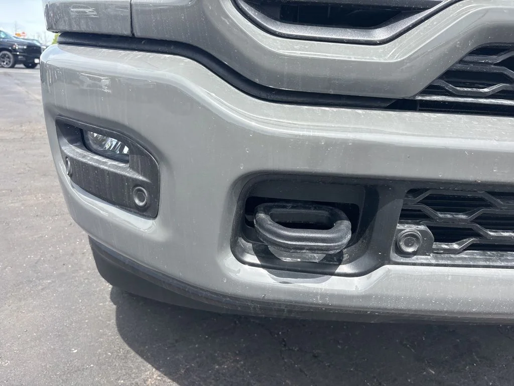 New 2026 Ceramic Gray Clear-Coat Exterior Paint RAM BIG HORN image 9