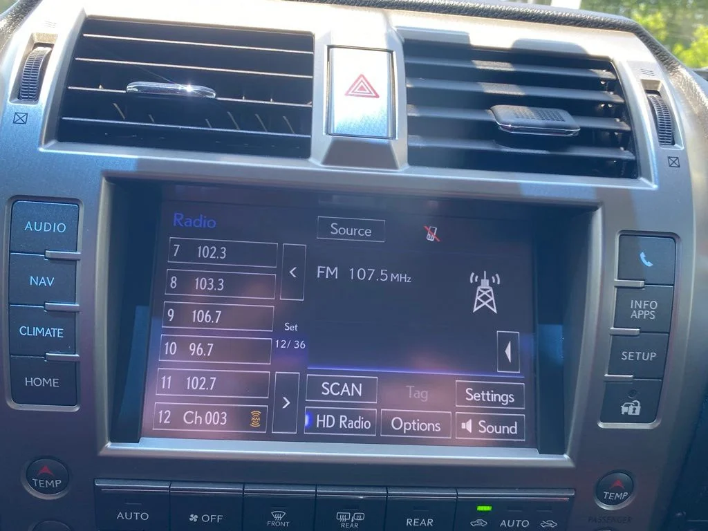 Used 2014 Gray Lexus 460 image 24