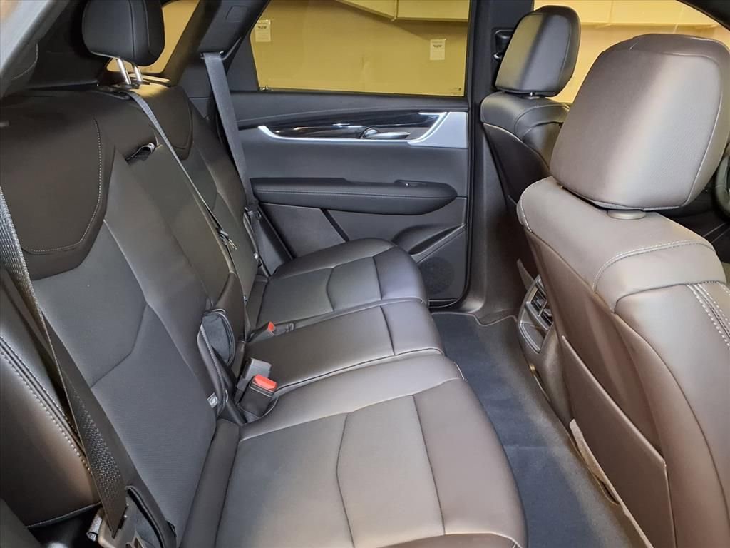 Used 2025 Emerald Lake Metallic Cadillac Premium Luxury image 7