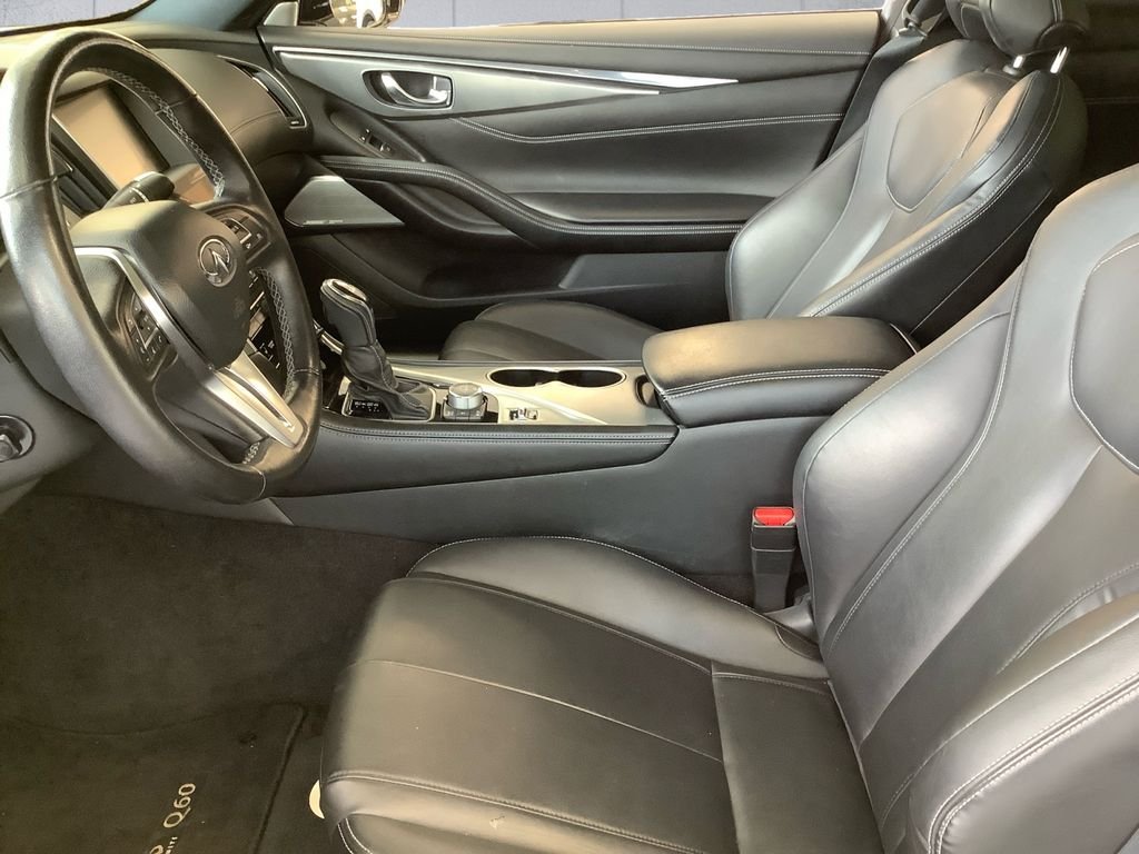 Used 2019 White INFINITI 3.0t LUXE image 7