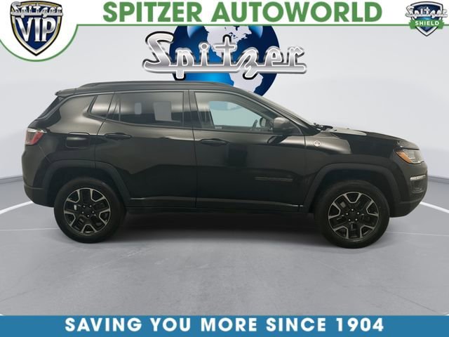 Used 2019 Black Jeep Trailhawk image 11