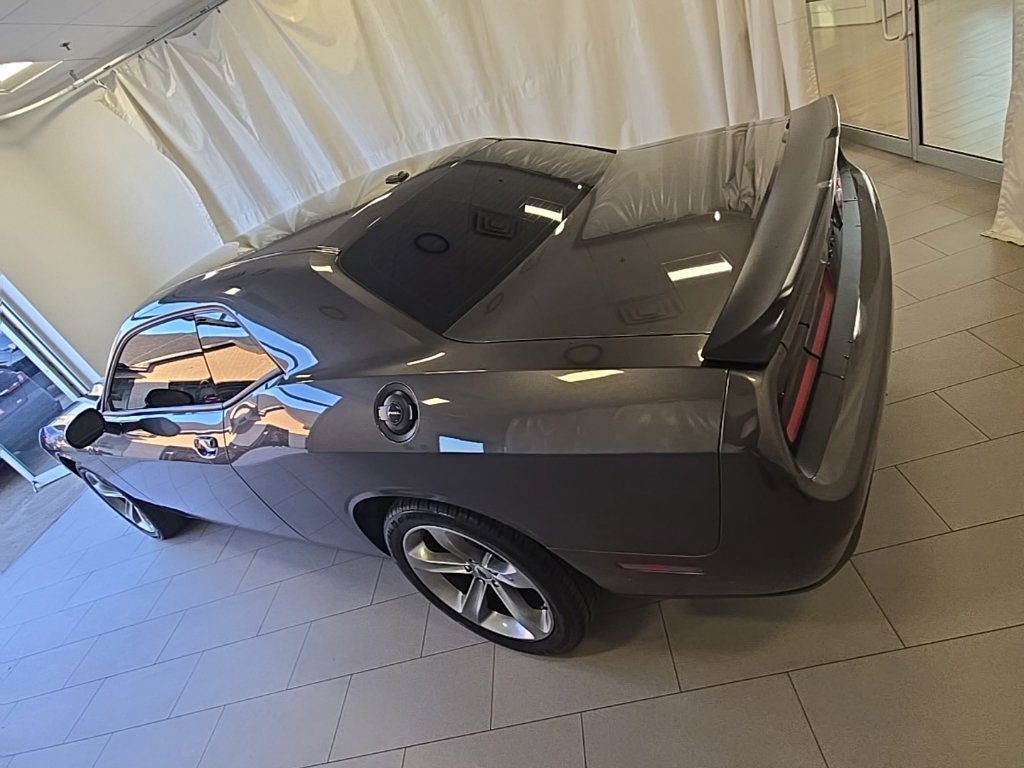 Used 2023 Granite Dodge SXT image 9