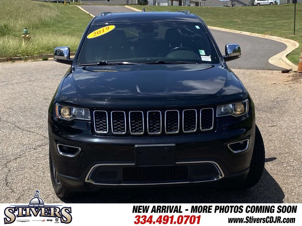 Used 2019 Black Jeep Limited image 37