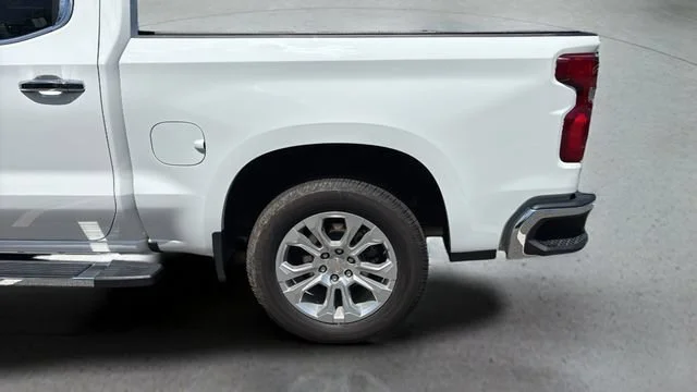 Used 2024 Summit White Chevrolet LTZ image 29