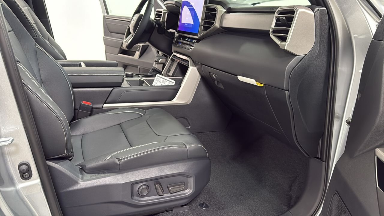 2026 Toyota Tundra Limited - Photo 18