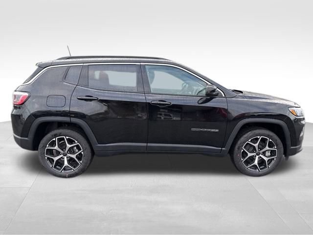 New 2026 Diamond Black Crystal Pearlcoat Jeep Limited image 8