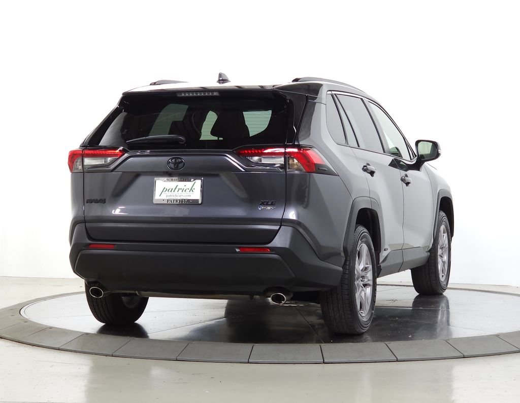 Used 2025 Magnetic Gray Metallic Toyota XLE image 10