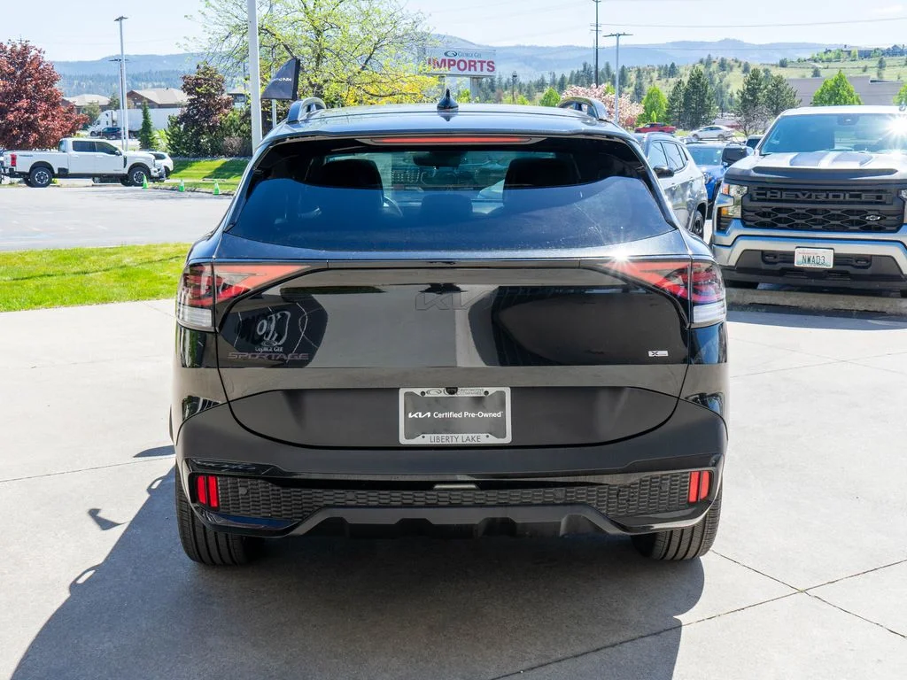 Used 2025 Black Kia X-Line Prestige image 6