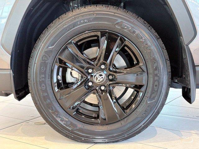 Certified Used 2024 MAGNETIC GRAY MET. Toyota  image 29