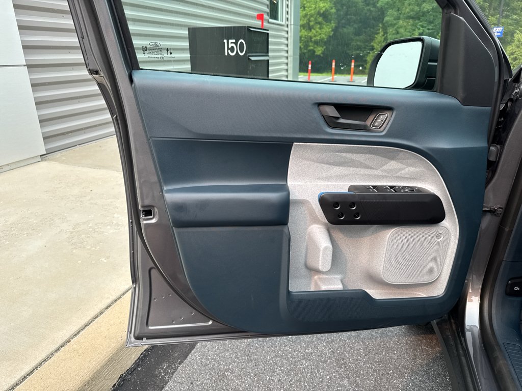 New 2026 Carbonized Gray Metallic Ford XLT image 23