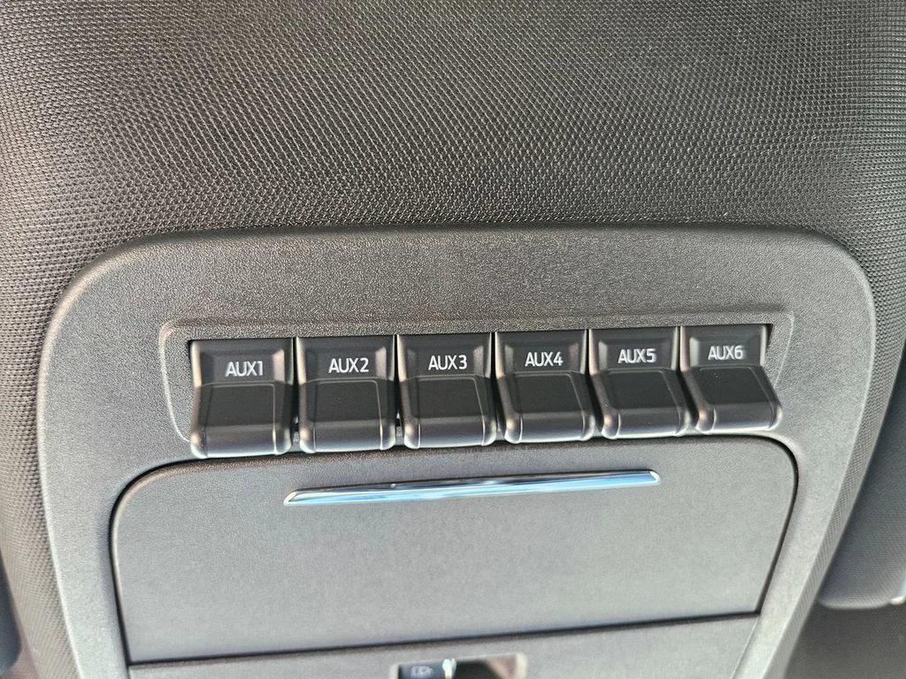 2026 Ford F-350 Super Duty Platinum - Photo 23