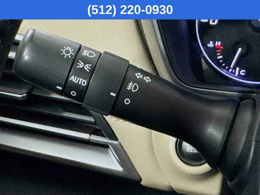 Certified Used 2022 White Subaru Limited image 13