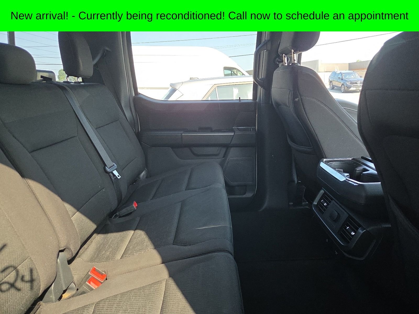 Used 2024 Oxford White Ford XLT image 8