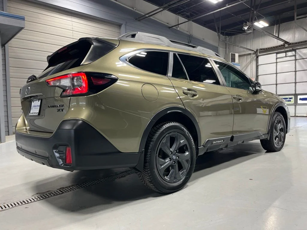 Used 2020 Green Metallic Subaru Onyx Edition XT image 7
