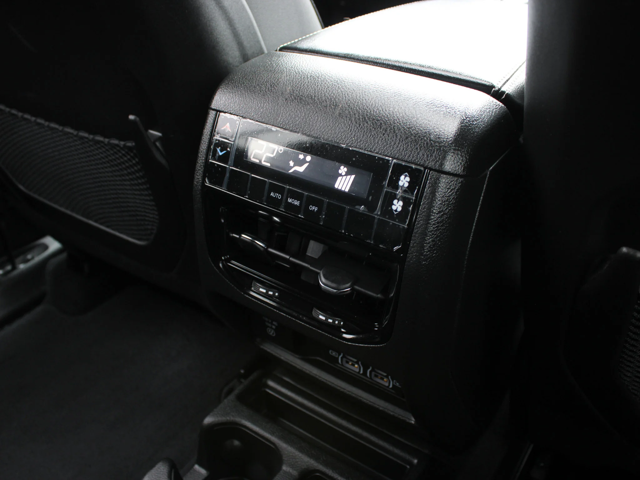 Certified Used 2024 White Jeep Altitude * No Accidents | Trailer Tow | Sunroof | Heated Seats | Adaptive Cruise | Captain