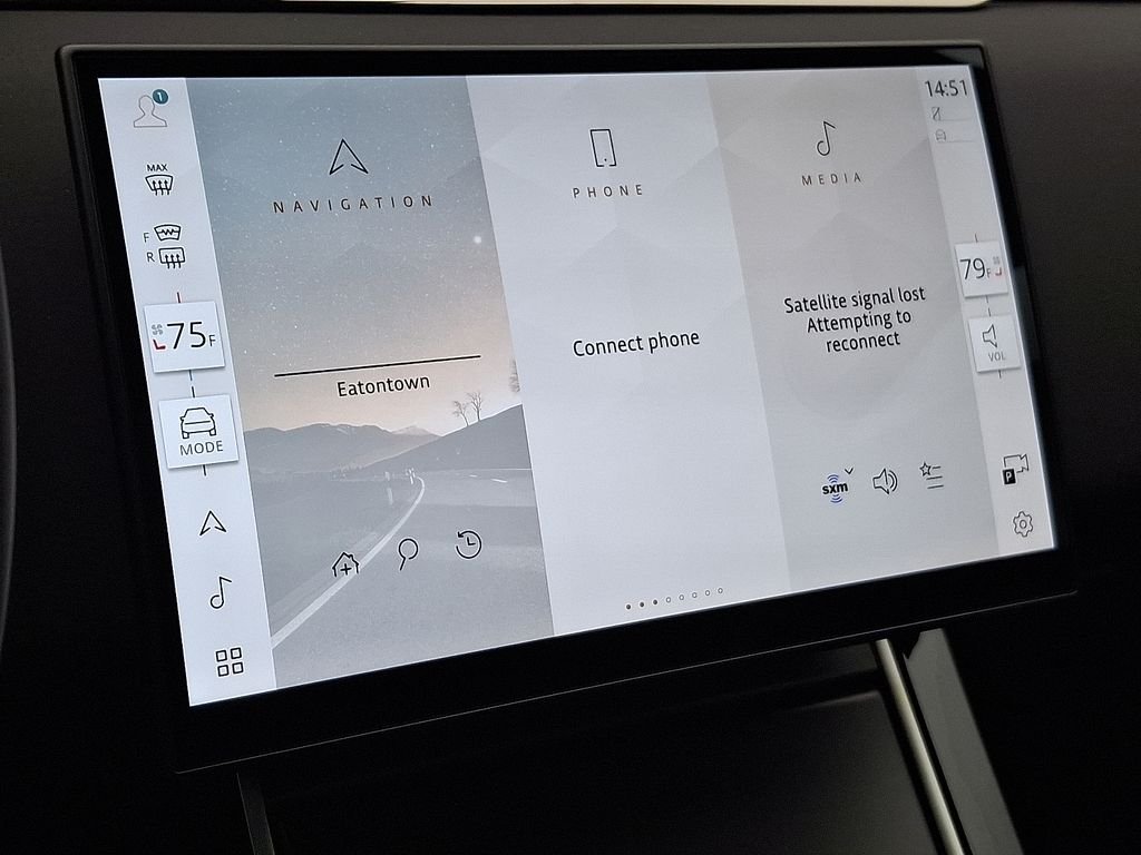 New 2026 Seoul Pearl Silver Land Rover S image 18