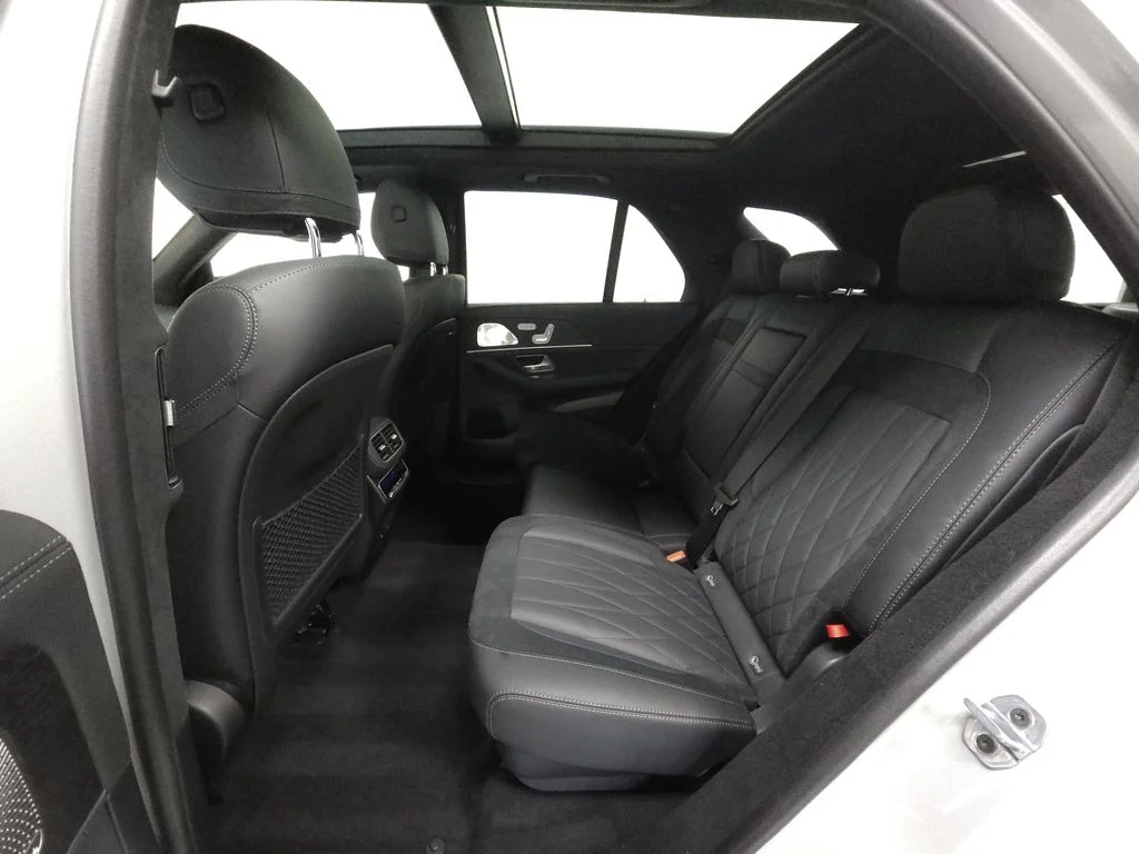 Used 2025 MANUFAKTUR Alpine Gray Mercedes-Benz GLE 63 S AMG® image 29
